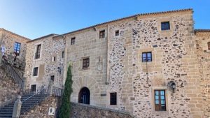 Palacio Casa de los Becerra de Cáceres