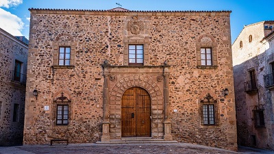 Ven a Visitar el Palacio Episcopal de Cáceres