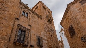 Ven a Visitar el Palacio de los Gofines de Abajo de Cáceres