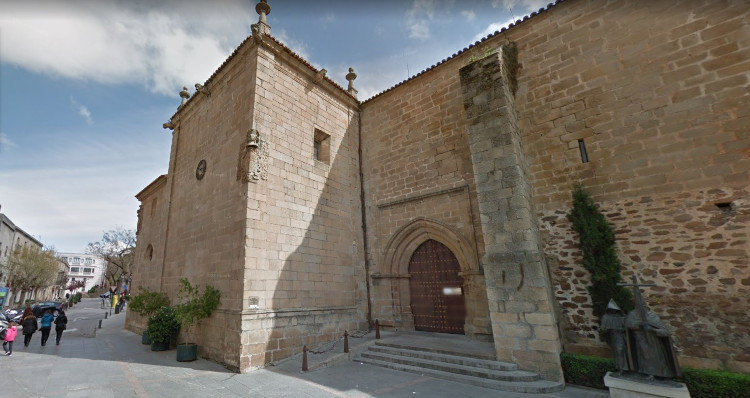 Iglesia de San Juan Bautista Cáceres - Horario