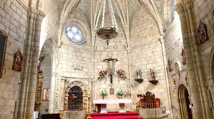 Interior de la Iglesia de San Juan de Cáceres