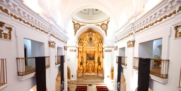 Interior de la Iglesia de la Preciosa Sangre de Cáceres