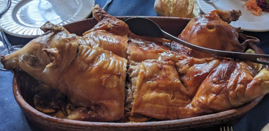 Comer Cochinillo en Cáceres: Restaurante Asador Grimaldo