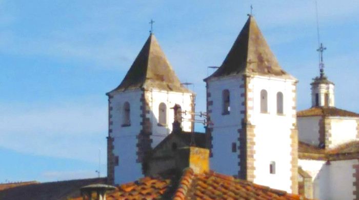 Torres de la Preciosa Sangre de Cáceres - Horario