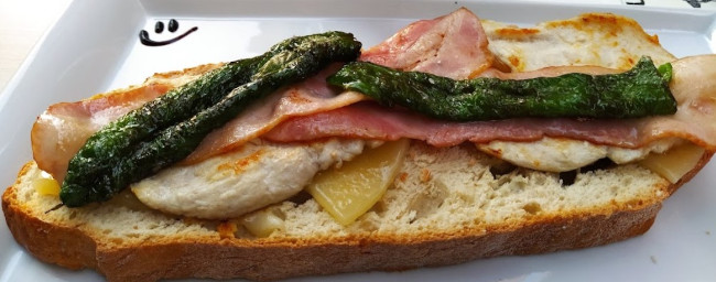 Las tostadas de "El Gourmet de la Tosta" Cáceres