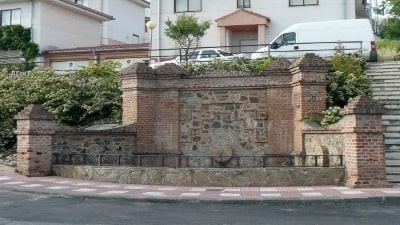 Fuente Rocha de Cáceres ciudad