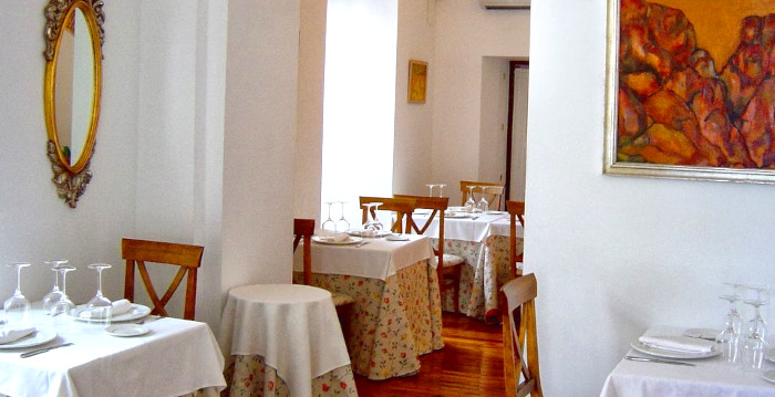 Interior del Restaurante Madruelo en Cáceres