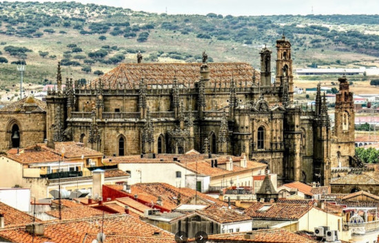 Los Pueblos Más Bonitos cerca de Cáceres - Plasencia