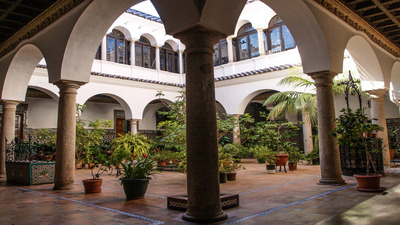 Patio Casa Palacio Marques de la Encomienda