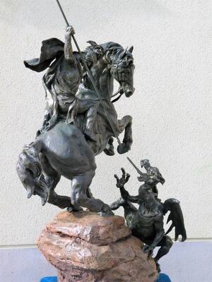 Estatua de San Jorge para la Plaza Mayor de Cáceres - Hermandad de San Jorge