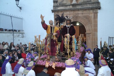 Nuestro Padre Jesús de la Salud en su Injusta Sentencia - ¿Hay costaleros en la Semana Santa de Cáceres?