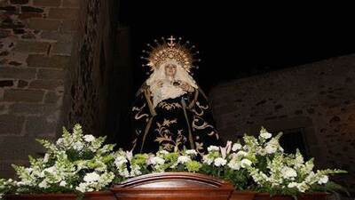 María Santísima de los Dolores - ¿Cuánto dura una procesión de la Semana Santa de Cáceres?