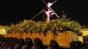 Santo Cristo del Amparo - Los mejores recorridos de la Semana Santa de Cáceres