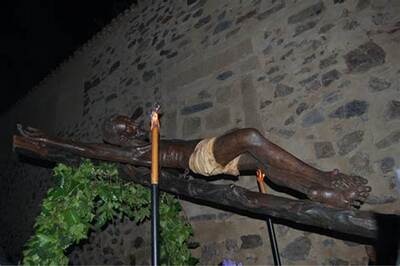 Santo Crucifijo de Santa María de Jesús (Cristo Negro) - Los mejores recorridos de la Semana Santa de Cáceres