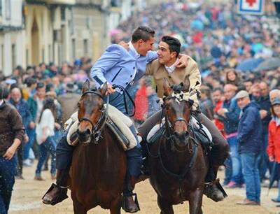 Carreras de Caballos de Arroyo de la Luz - Actos más importantes de Semana Santa en la provincia de Cáceres