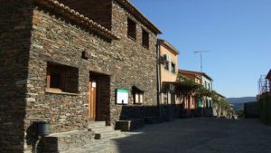 Centro visitantes de Monfragüe - Conoce Villareal de San Carlos