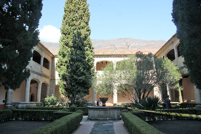 Claustro Gótico - Visita el Monasterio de San Jerónimo de Yuste desde Cáceres