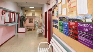 Entrada academia idiomas - Academias de idiomas en Cáceres