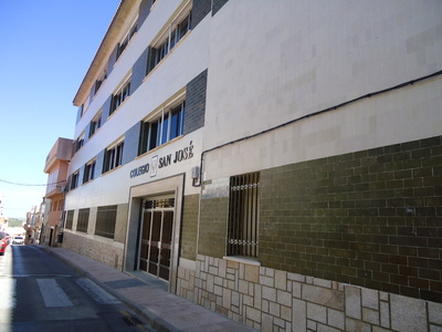 Colegio San José - ¿Qué colegios de Cáceres tienen comedor?
