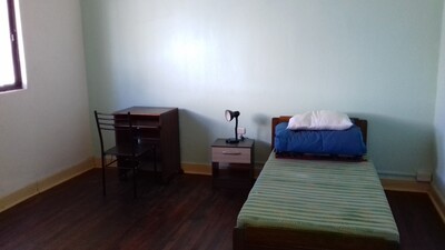 Residencia universitaria de  estudiantes - ¿Es caro compartir piso de estudiantes en Cáceres?