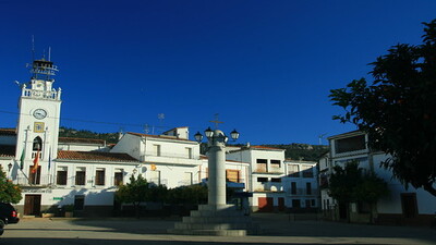 Plaza Mayor de Serradilla - Conoce Serradilla desde Cáceres
