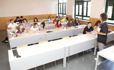 Escuela Oficial de Idiomas de Cáceres - ¿Qué puedo estudiar en la Escuela Oficial de Idiomas de Cáceres?