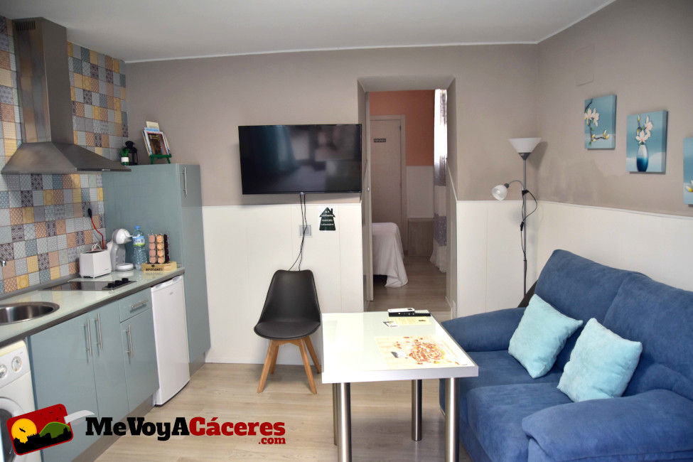 Apartamento turístico La Casina de Cáceres - Cocina con salón