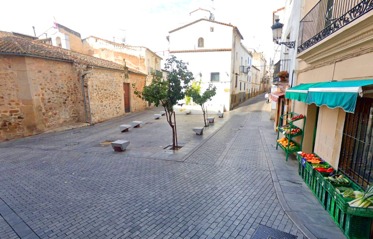 Plaza de la Soledad Cáceres Reformada