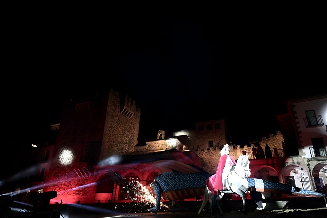 ¿Cuáles son las actividades más populares durante la festividad de San Jorge en Cáceres?