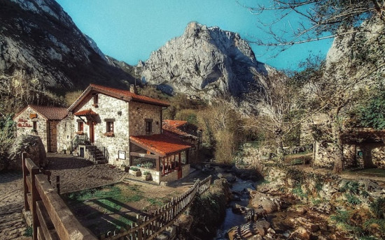 Bulnes - Pueblos más bonitos de Asturias