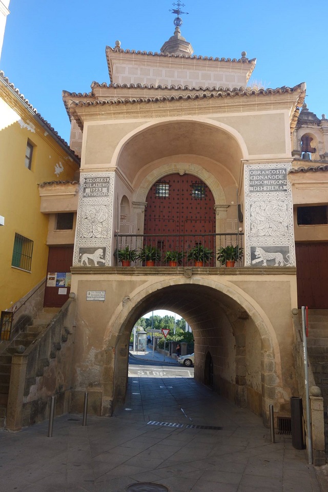 Ermita de la Virgen de la Salud de Plasencia - Cañón de la Salud