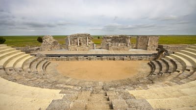 Fotografía del Teatro Romana de Regina en Casas de Reina (Badajoz)