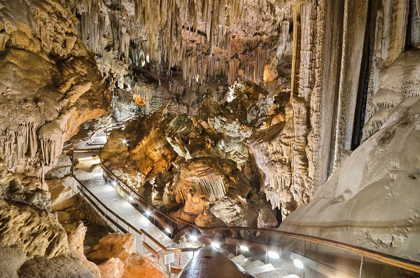Las Mejores Cuevas Visitables de Andalucía