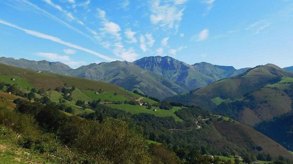 Descubre los Valles Más Bonitos de España