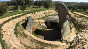 Fotografía panorámica del Dolmen de Lácara