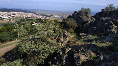 Foto de ruta por la Sierra de la Mosca de Cáceres