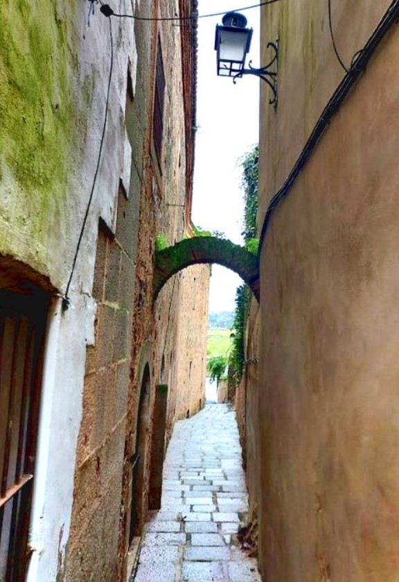 Callejón de los Huesos de Cáceres